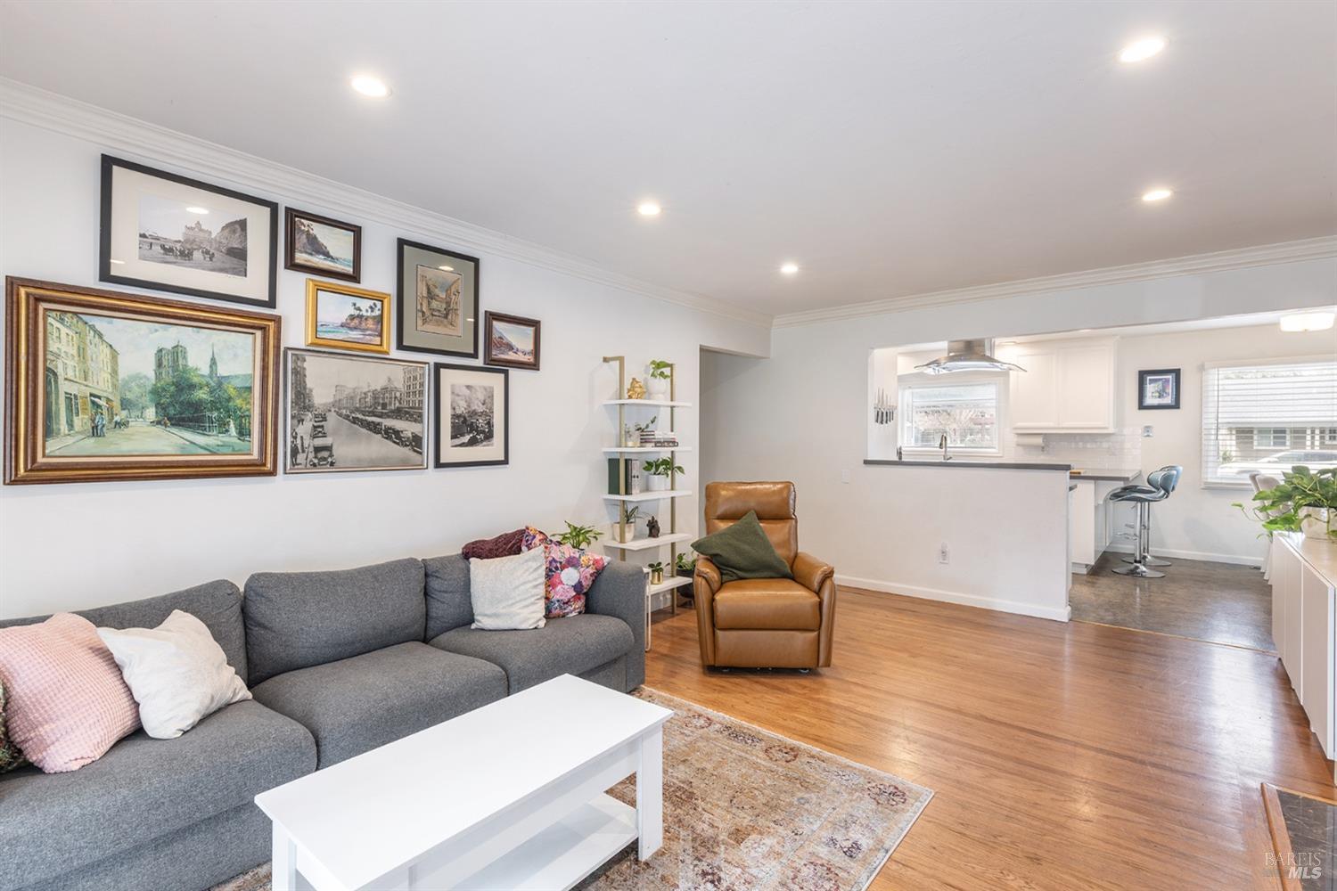 3444 Montgomery Dr