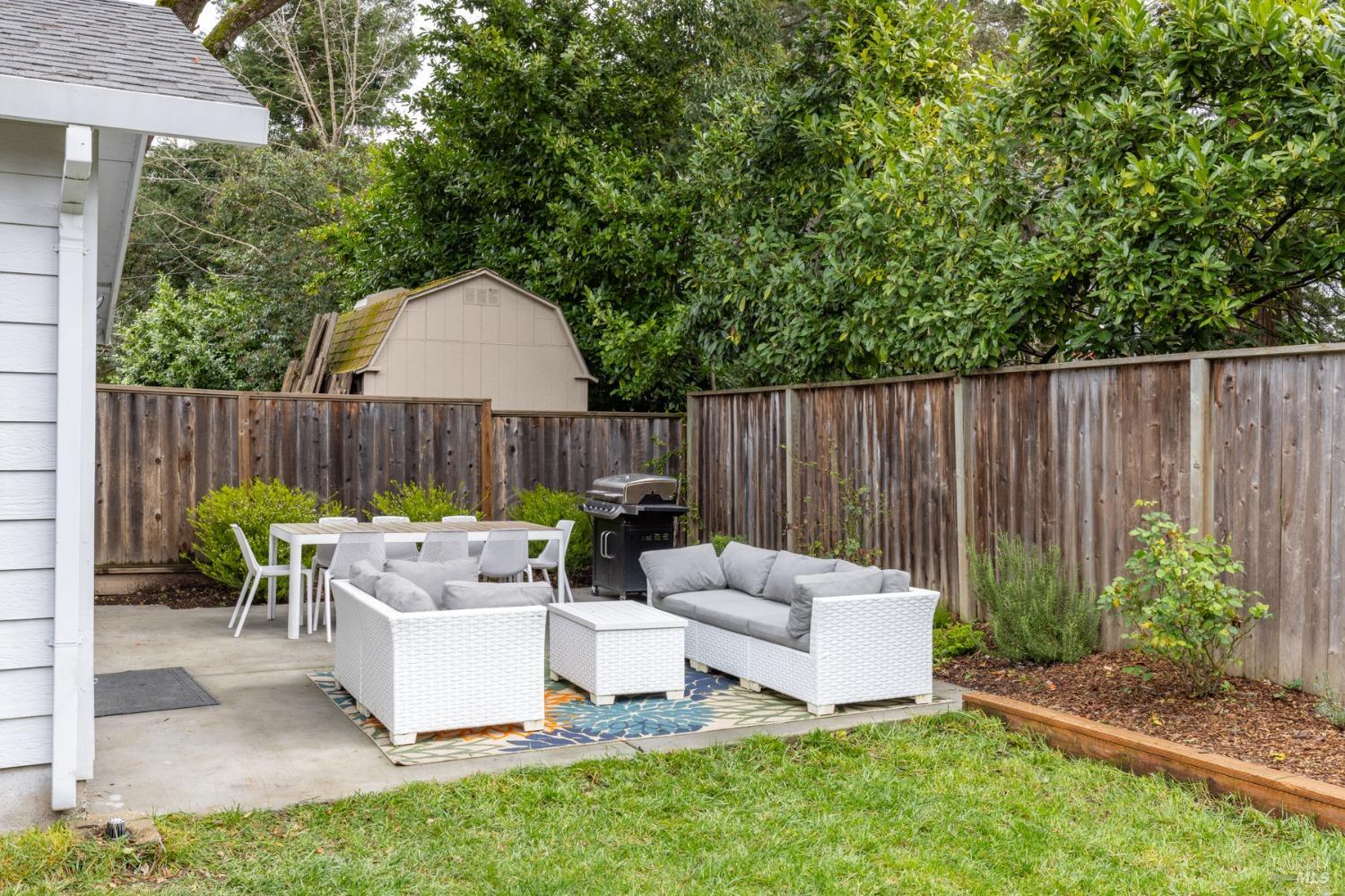 3444 Montgomery Dr
