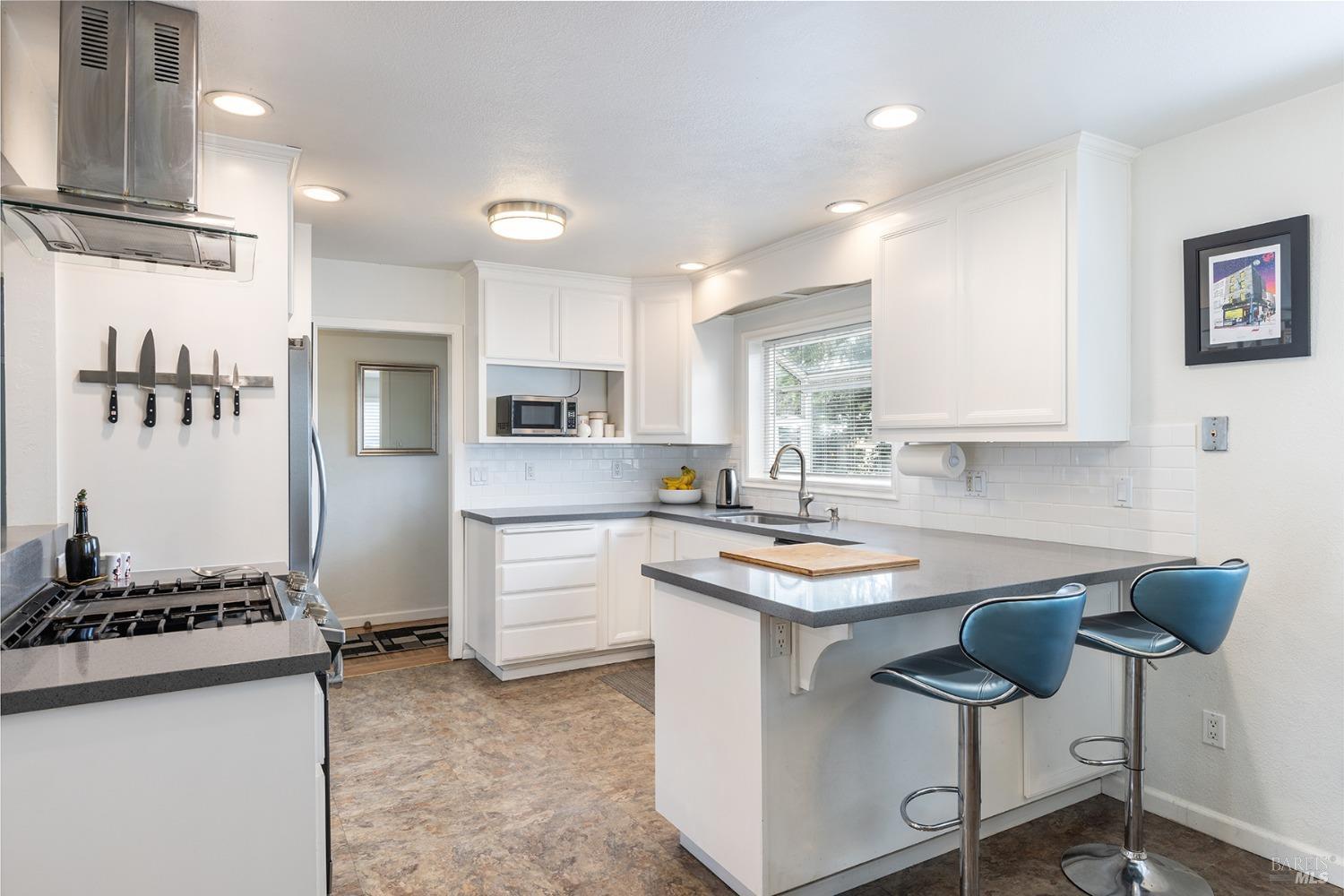 3444 Montgomery Dr
