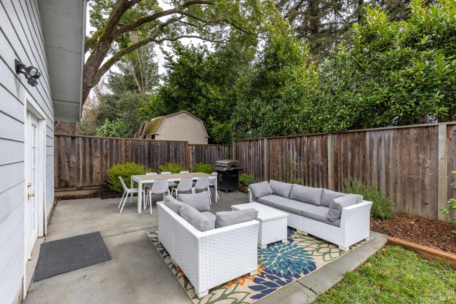3444 Montgomery Dr