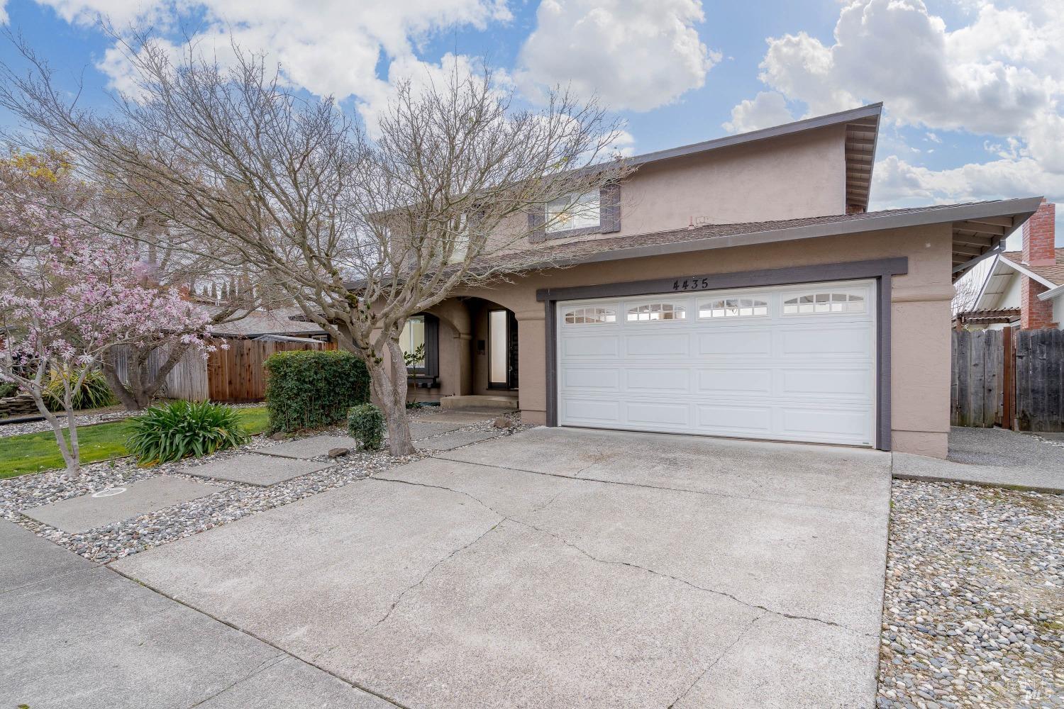 4435 Tanglewood Way