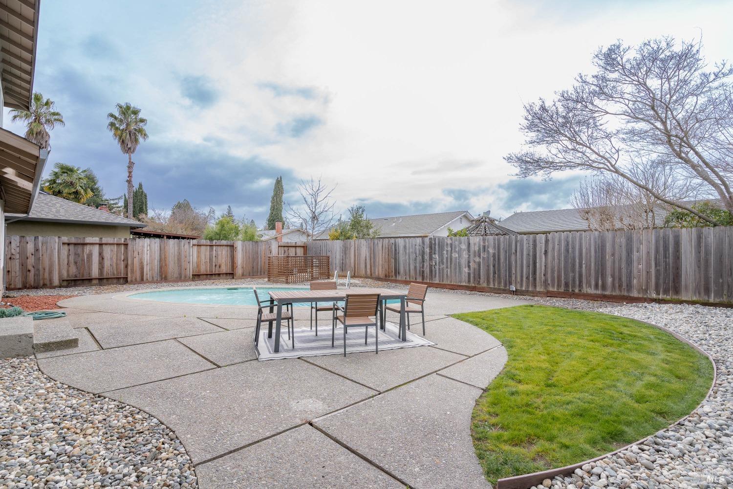 4435 Tanglewood Way