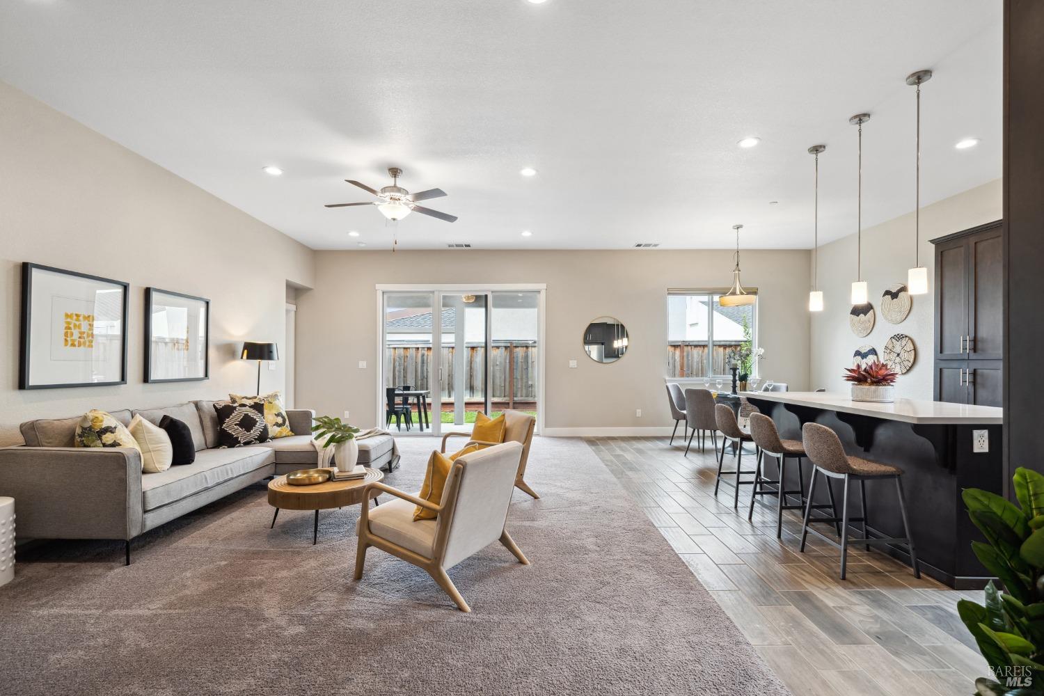 1449 Acorn Way