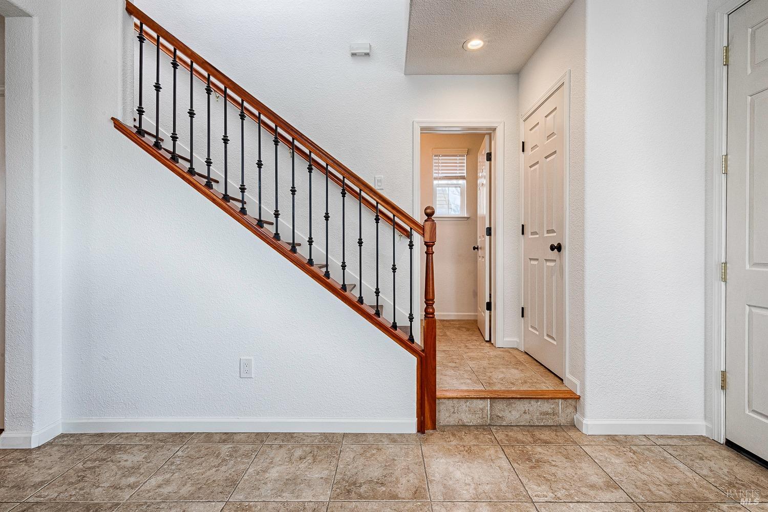 641 Granite Ln