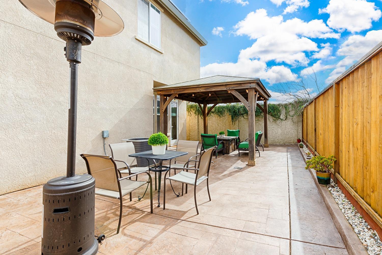 641 Granite Ln