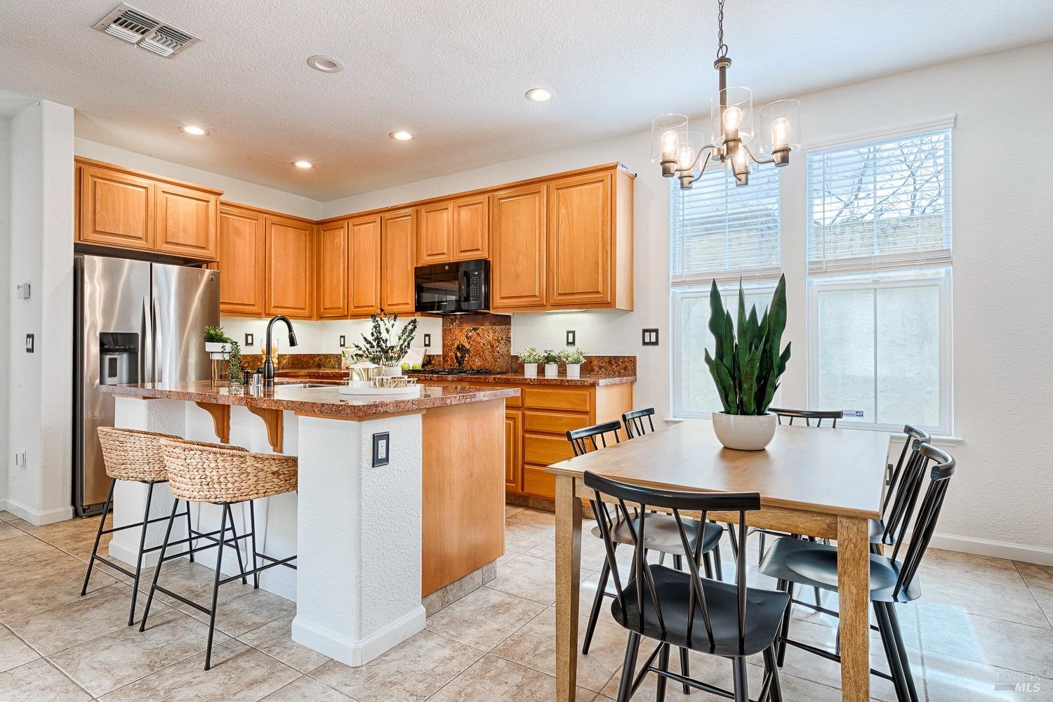 641 Granite Ln