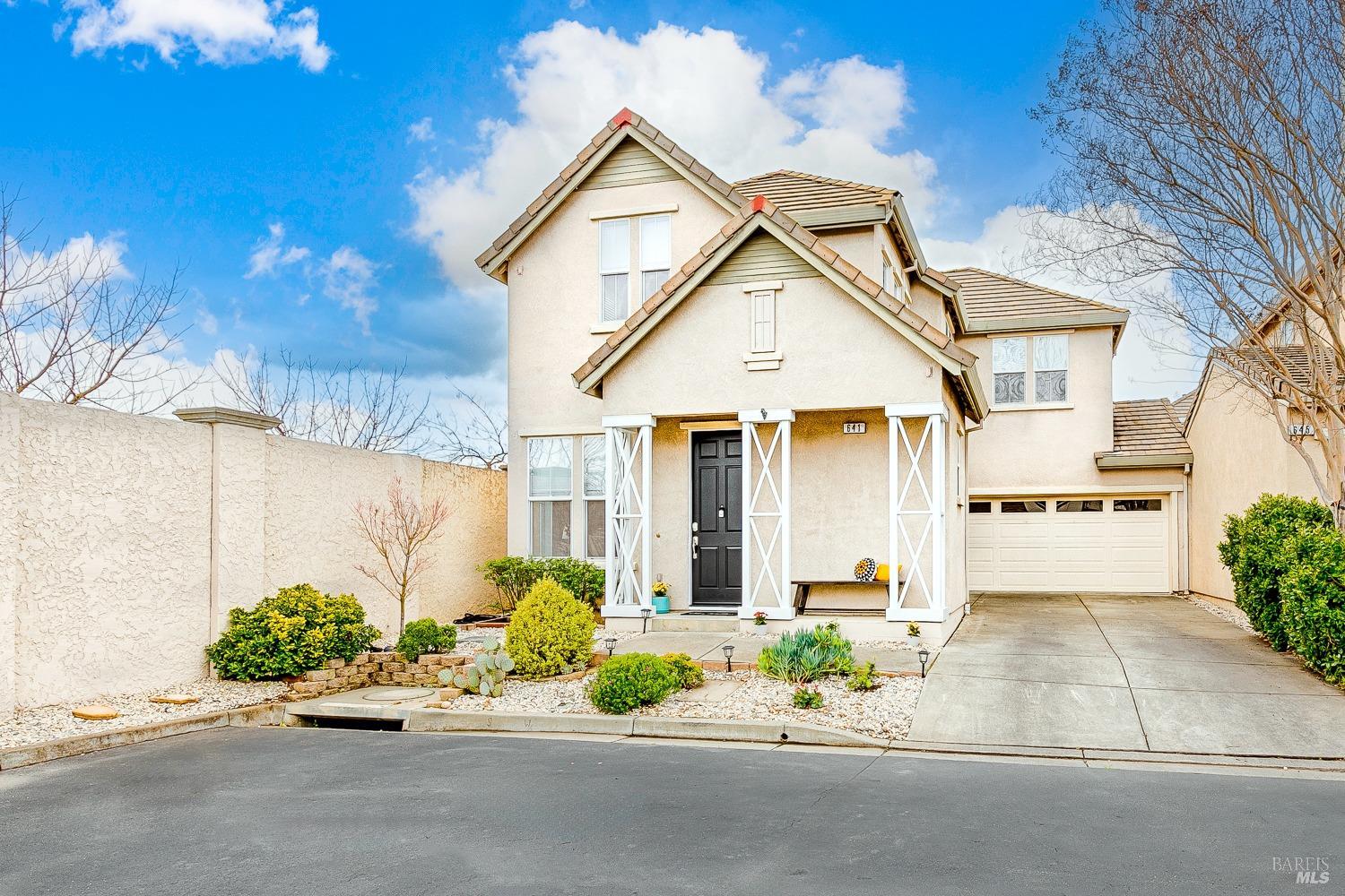 641 Granite Ln