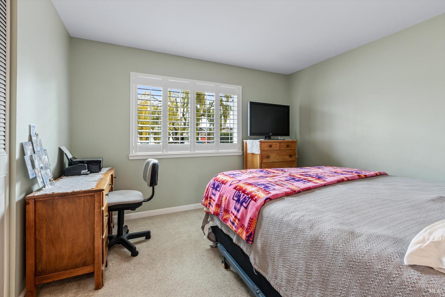 327 Burlwood Ct