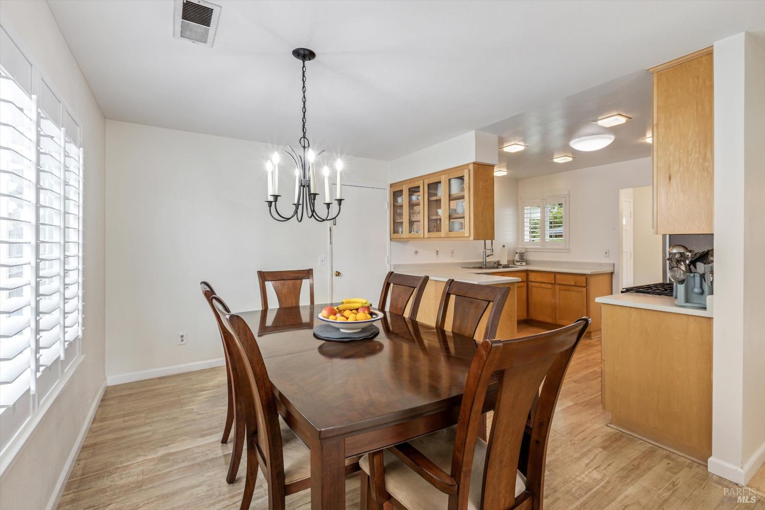 327 Burlwood Ct