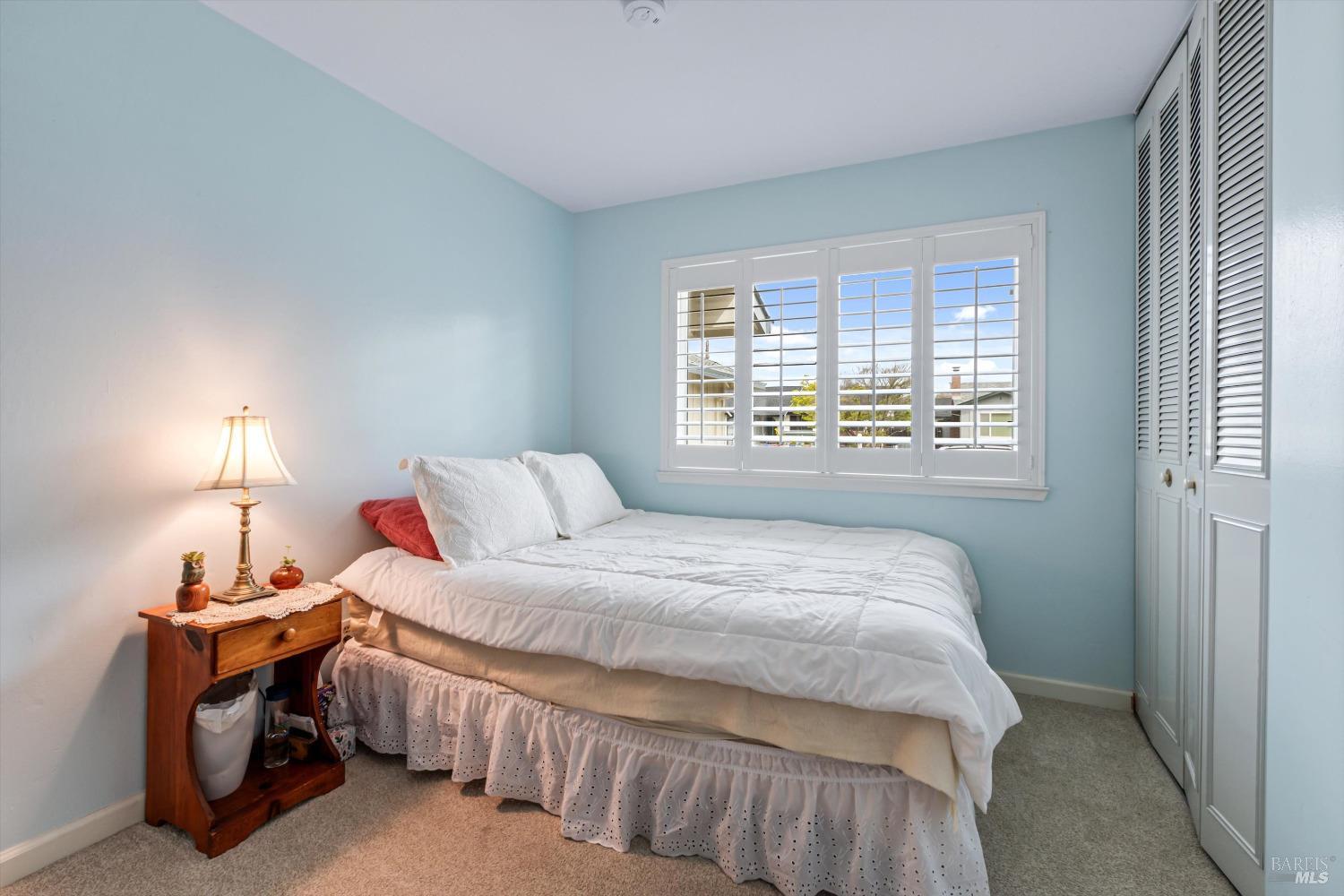 327 Burlwood Ct