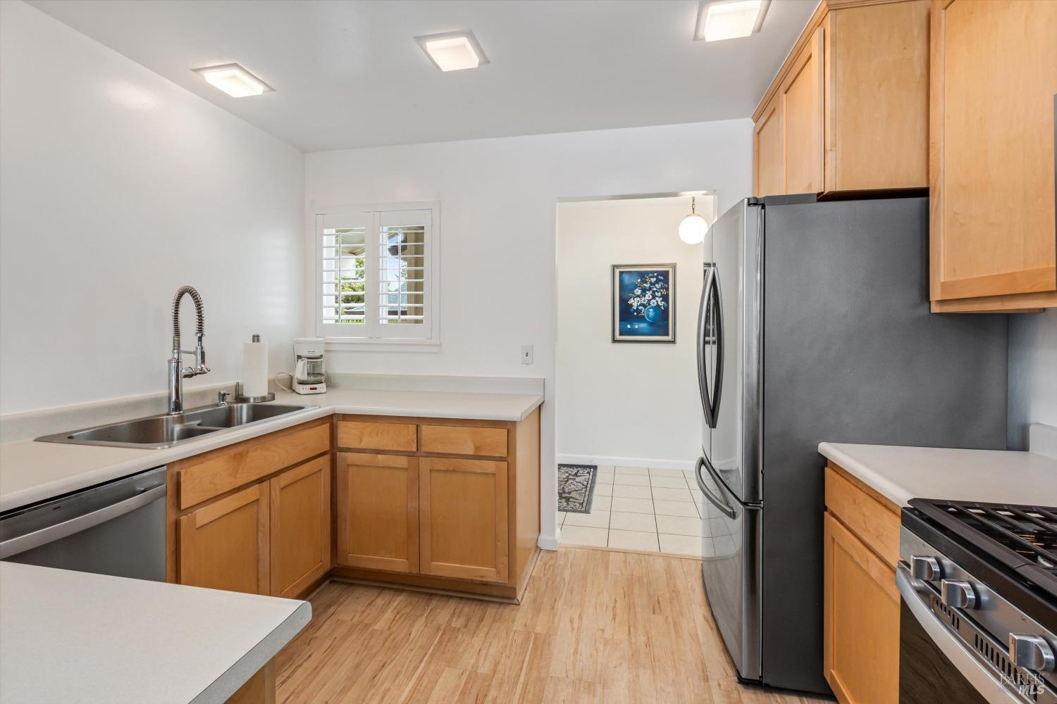 327 Burlwood Ct