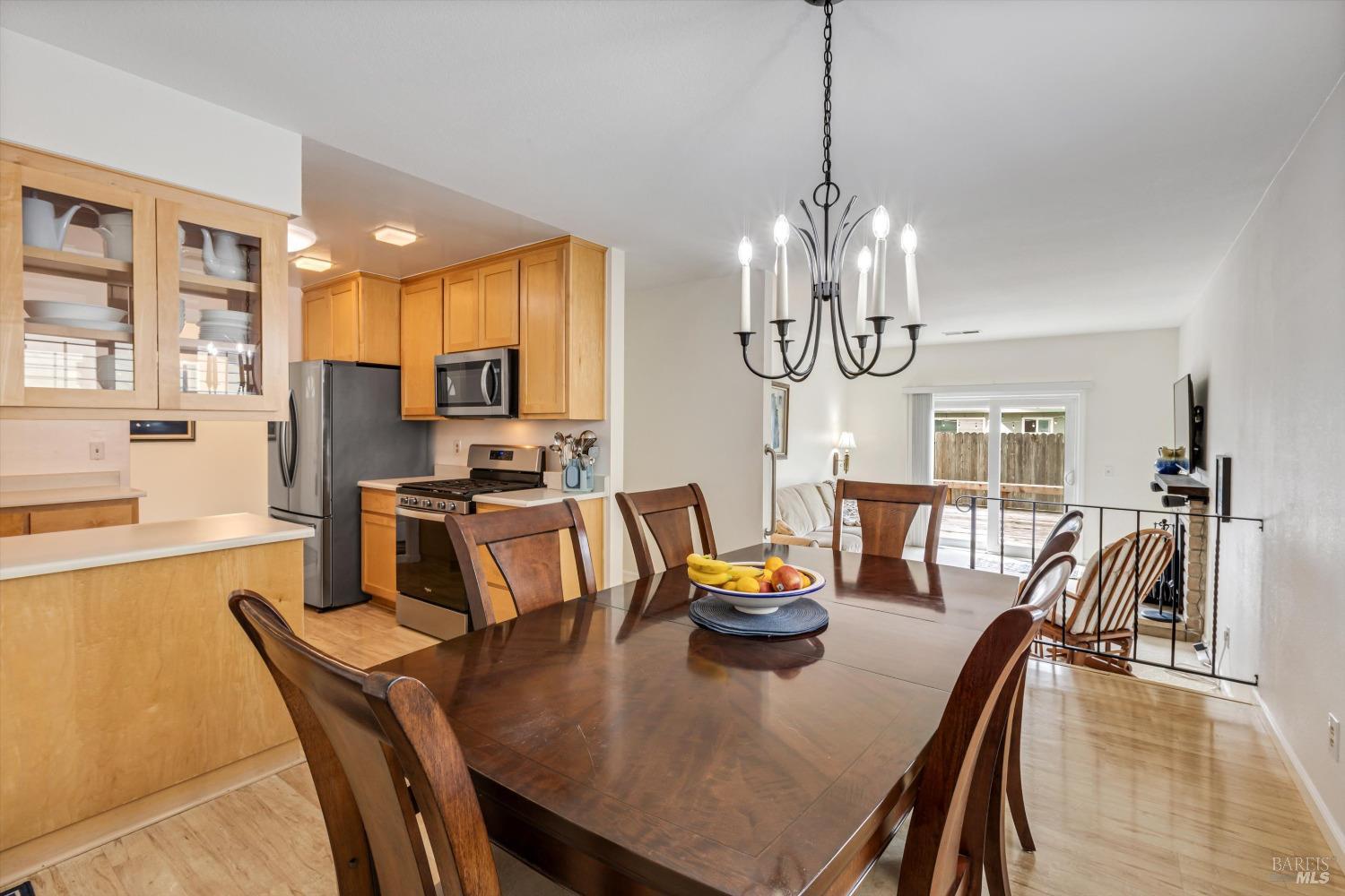 327 Burlwood Ct