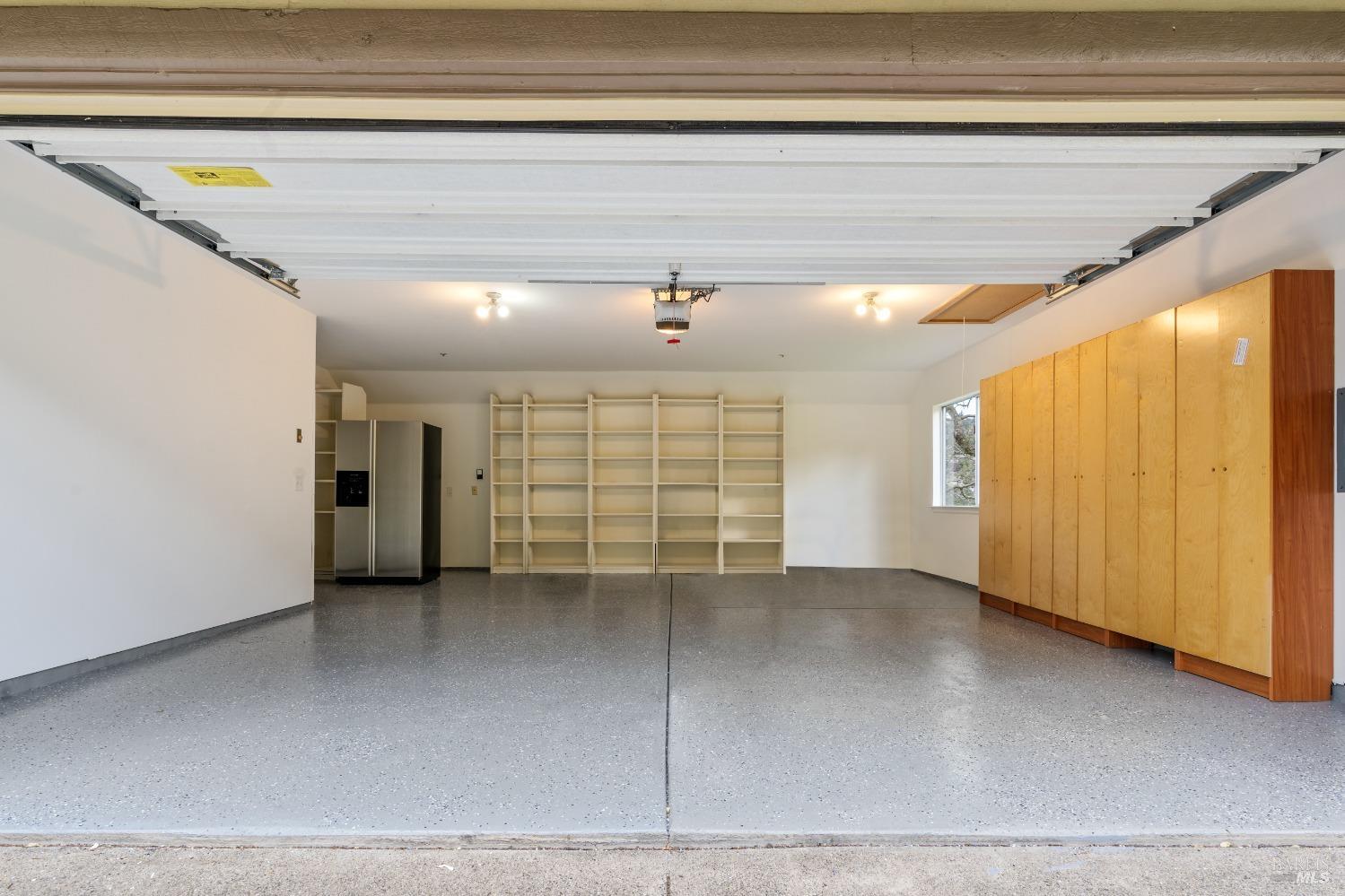 5 River Oaks Ct