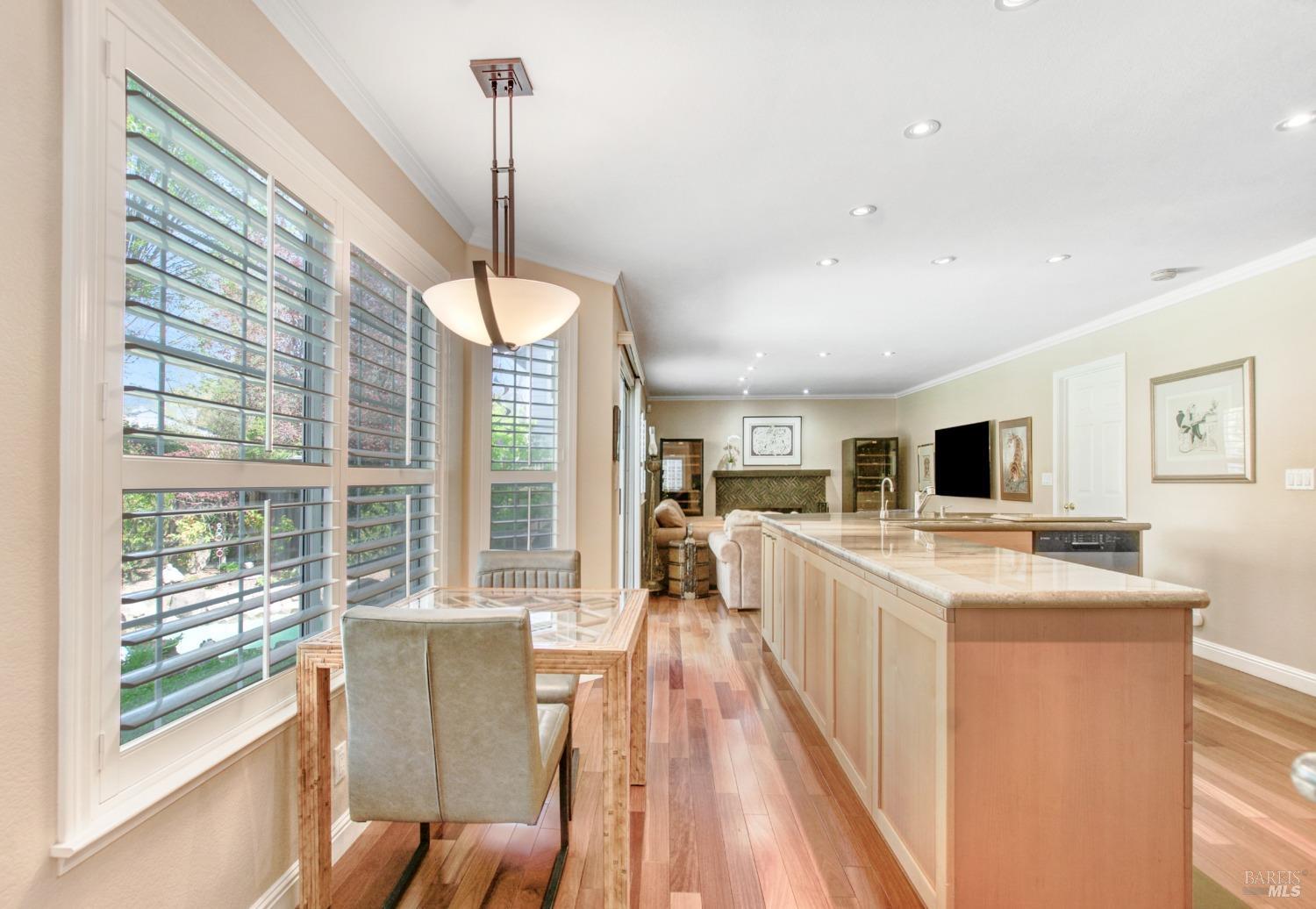 924 Jane Ct