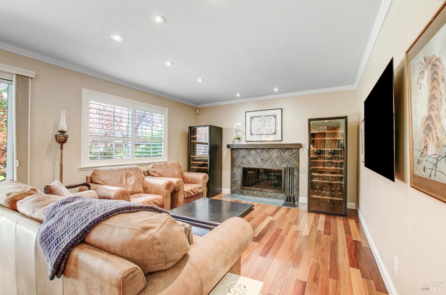 924 Jane Ct