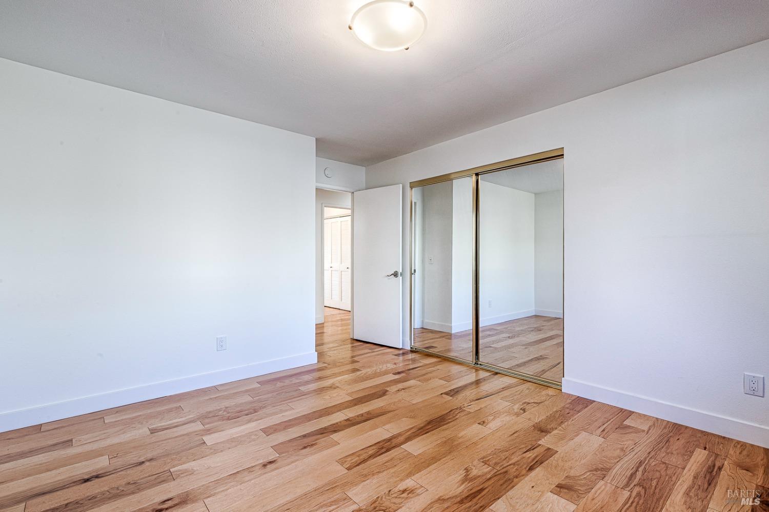 439 Twin Lakes Cir