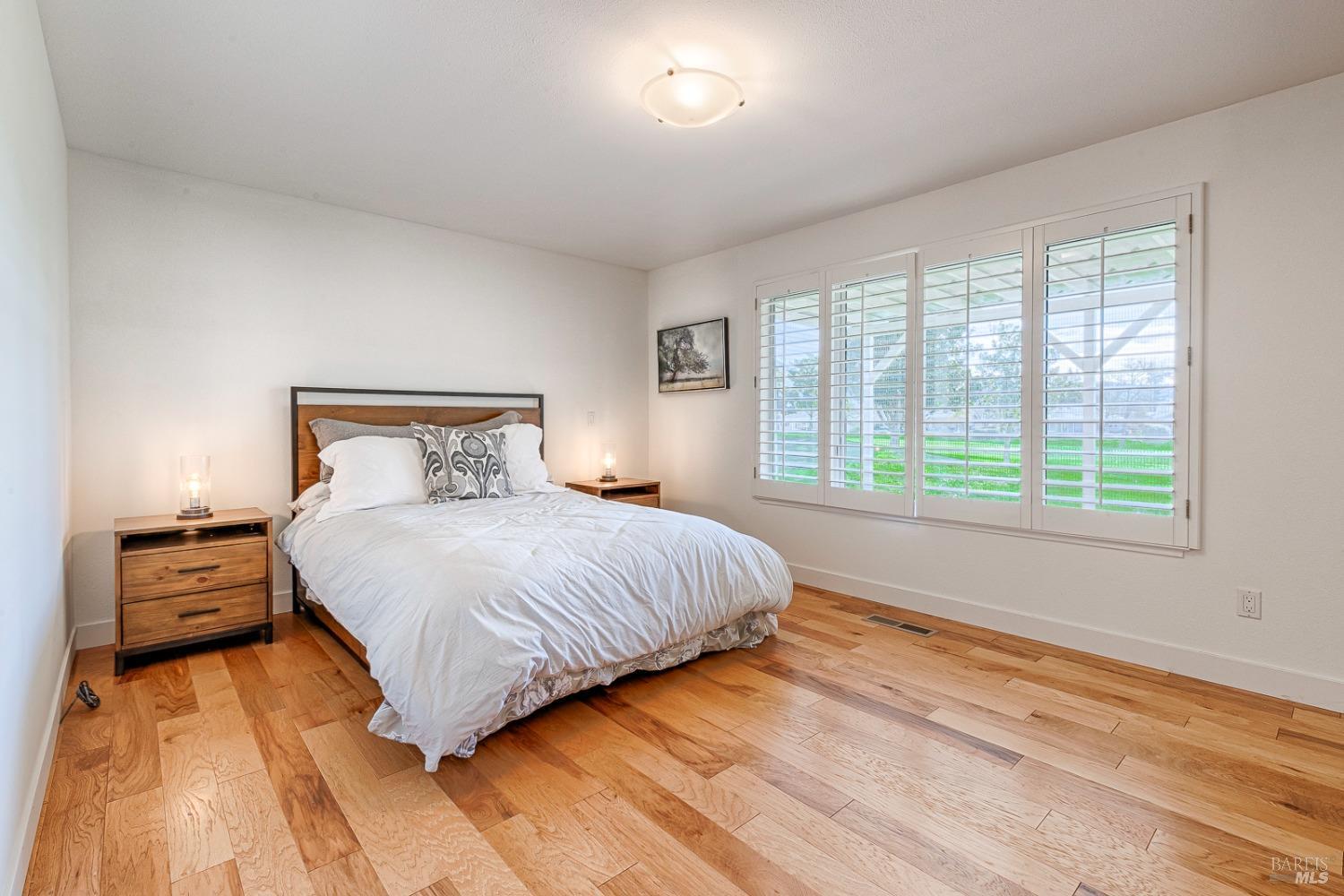 439 Twin Lakes Cir