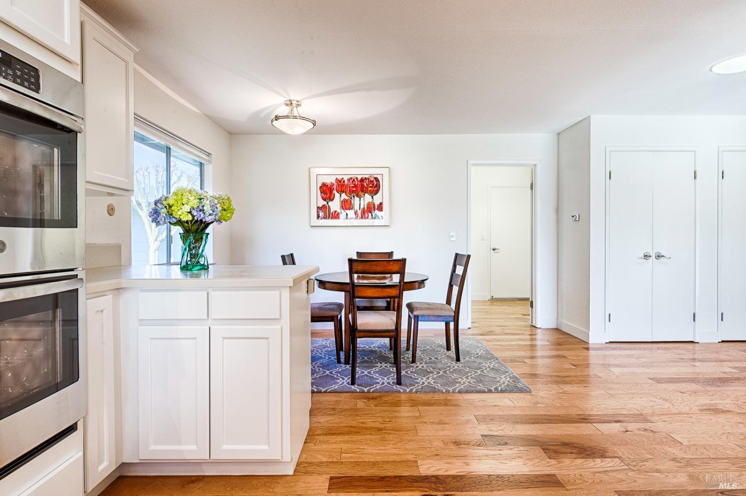 439 Twin Lakes Cir