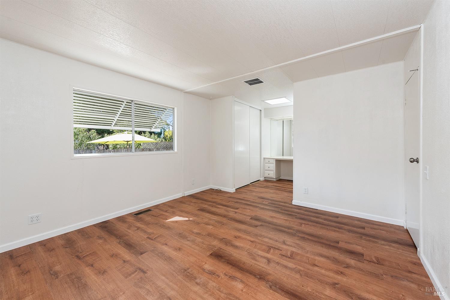 92 Westgate Cir