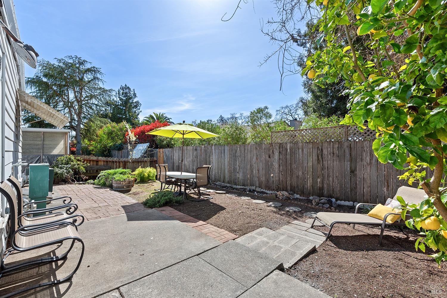 92 Westgate Cir
