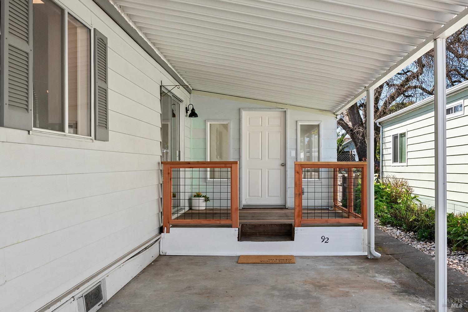 92 Westgate Cir