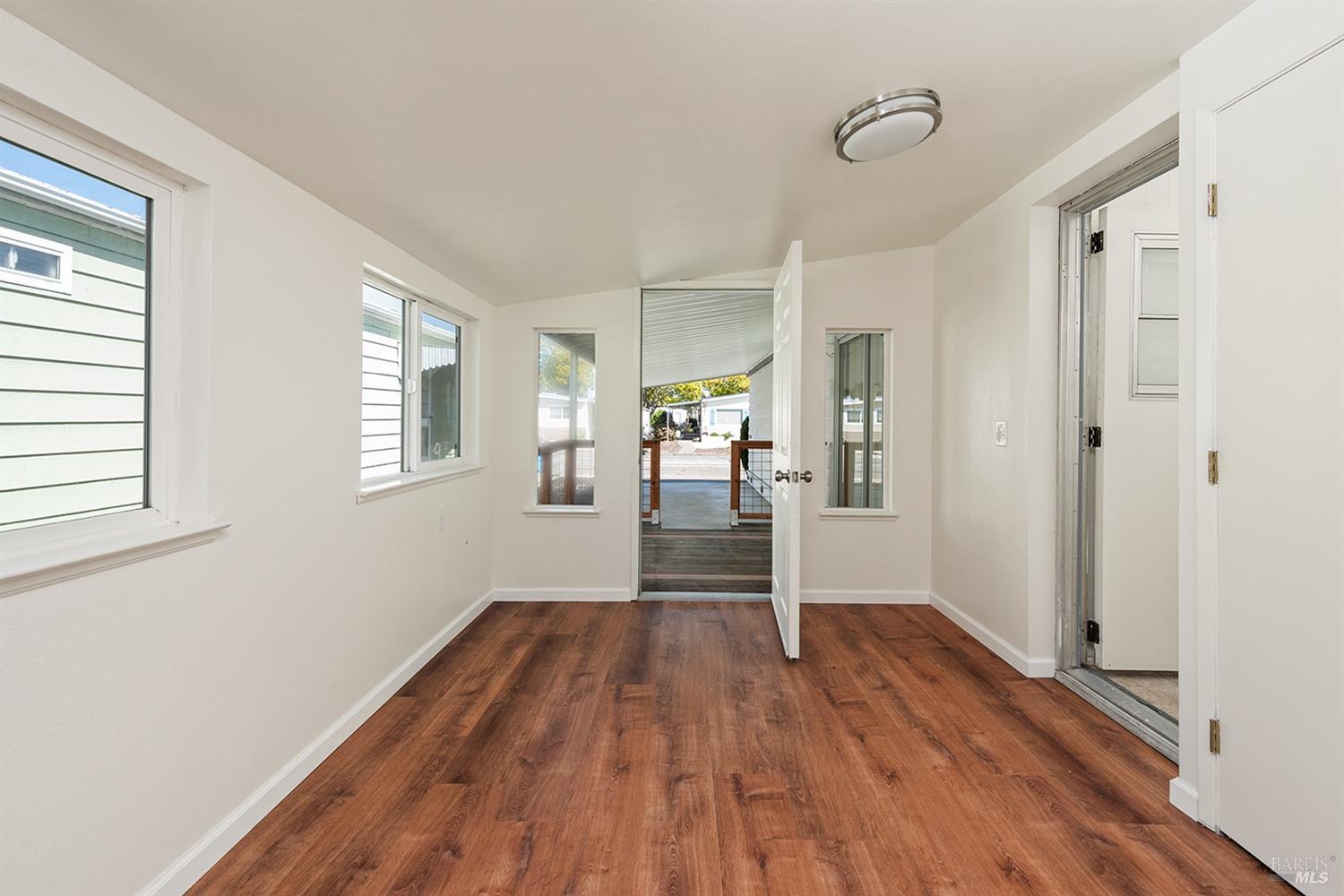 92 Westgate Cir