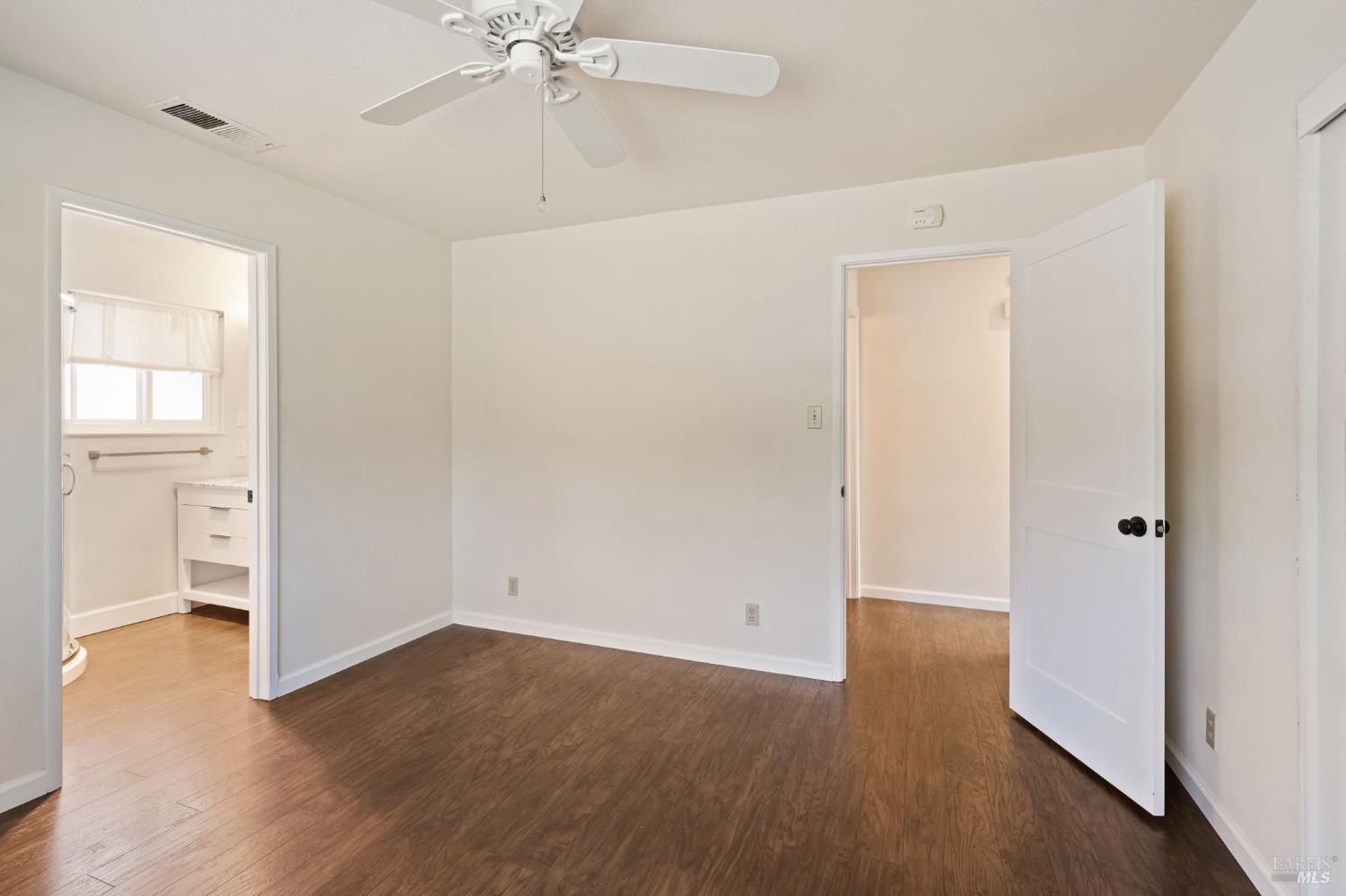 305 Cypress Cir