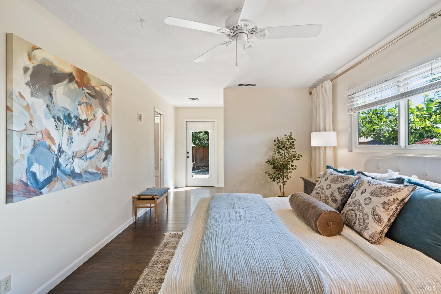 305 Cypress Cir