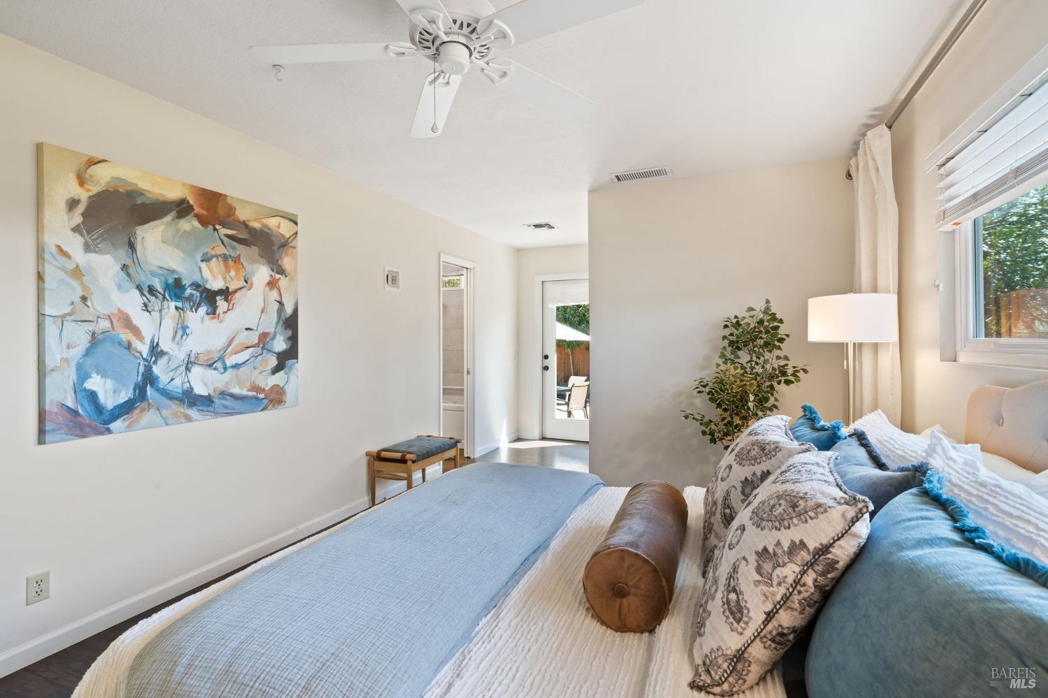 305 Cypress Cir