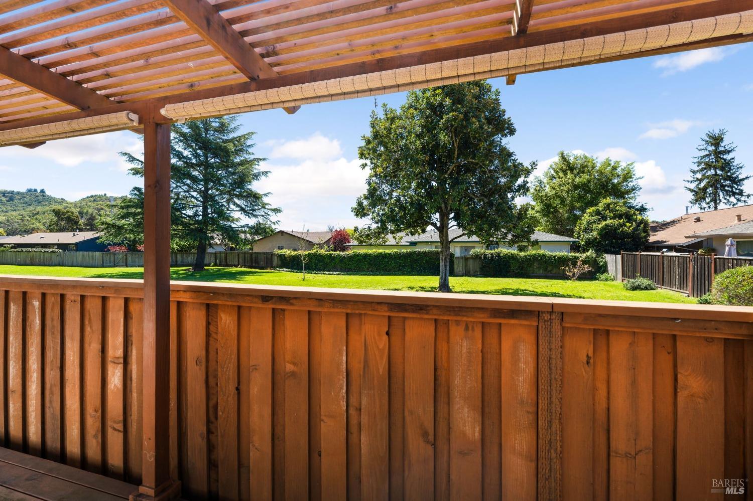 305 Cypress Cir