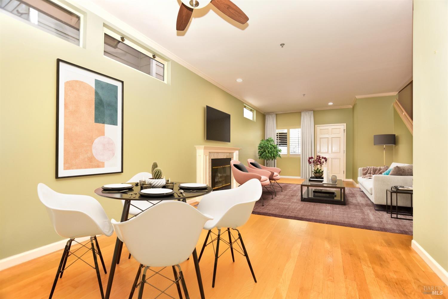 14 Avalon Ct