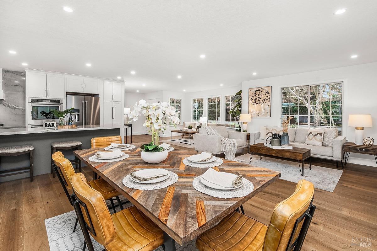 1941 Weiss Ln