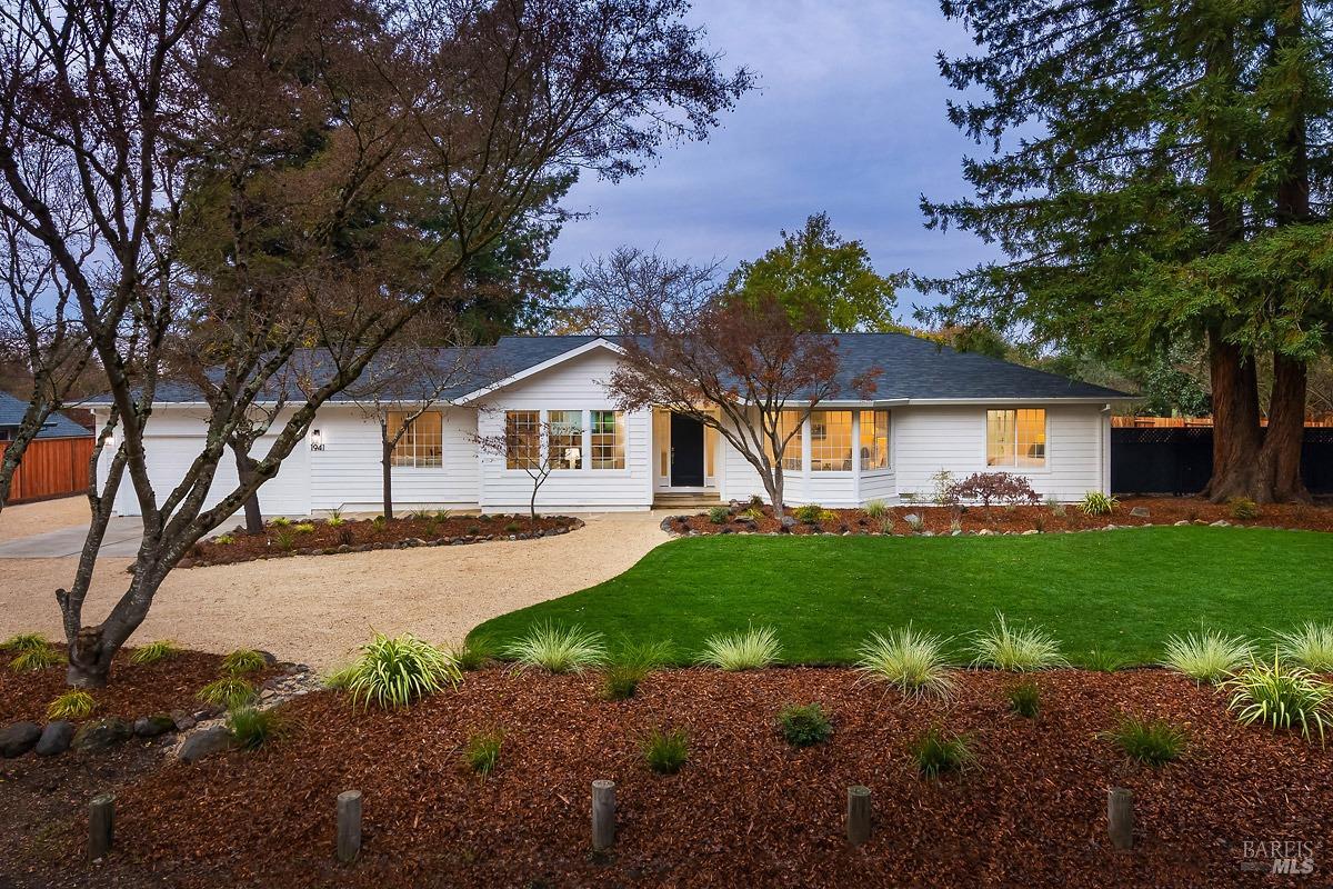 1941 Weiss Ln