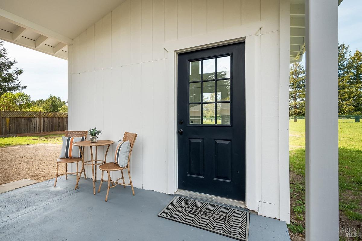 1941 Weiss Ln