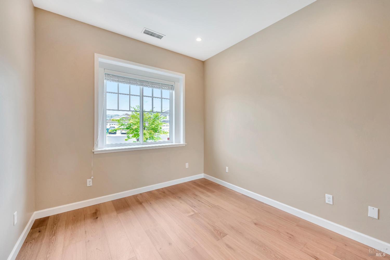 215 Darbster Pl