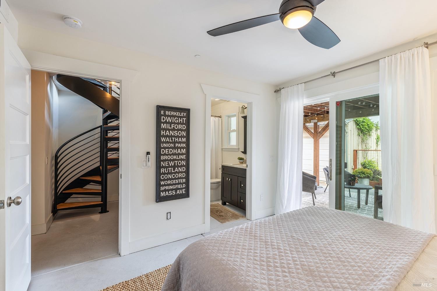 340 Walnut St