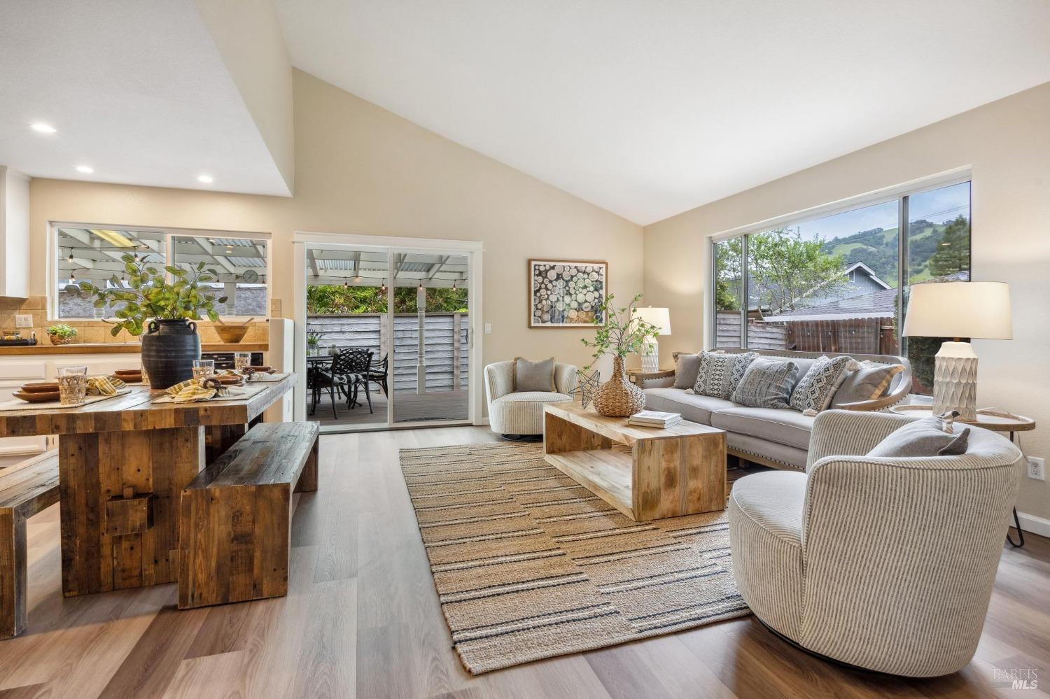 1078 Estes Dr