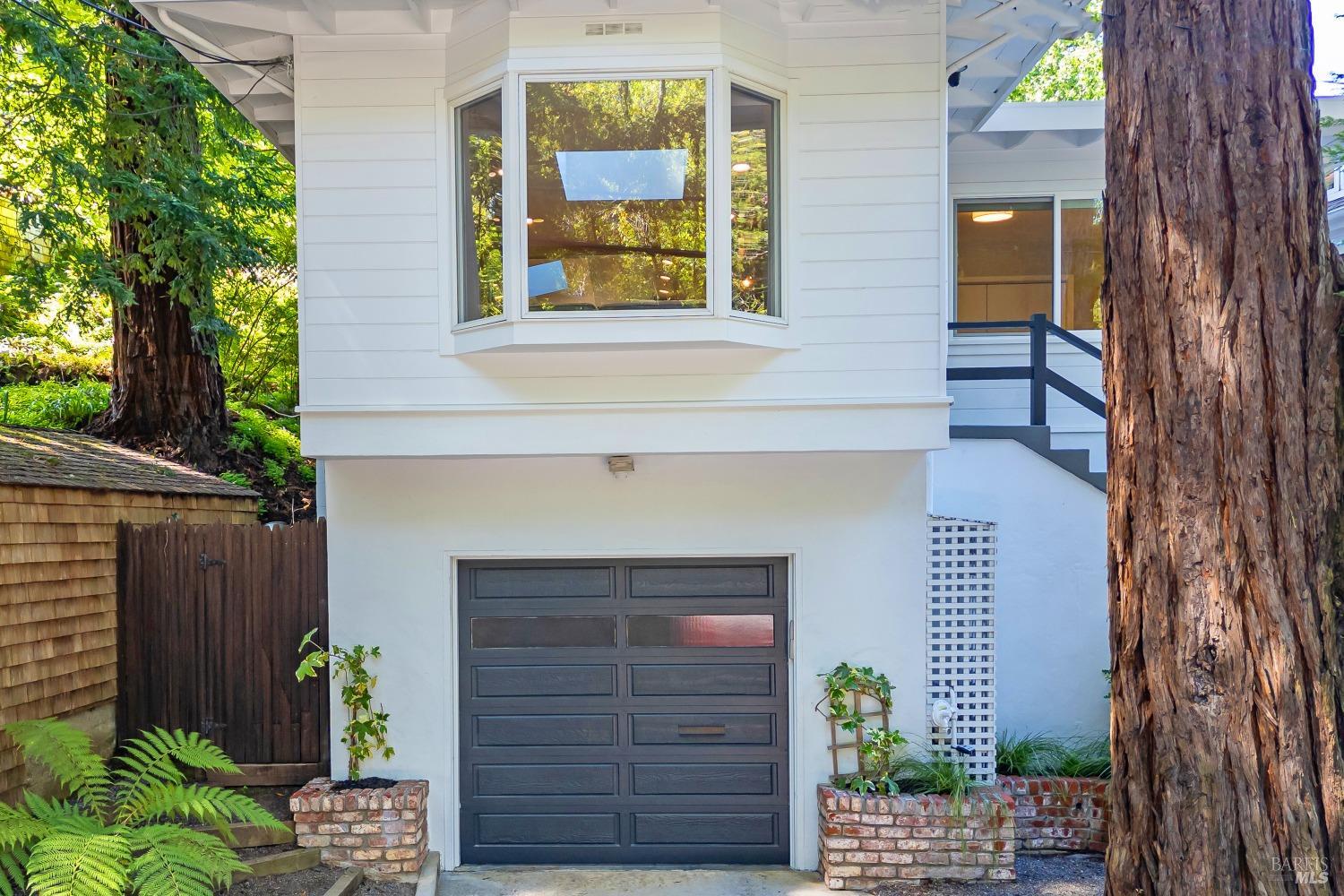 74 Madrone Ave