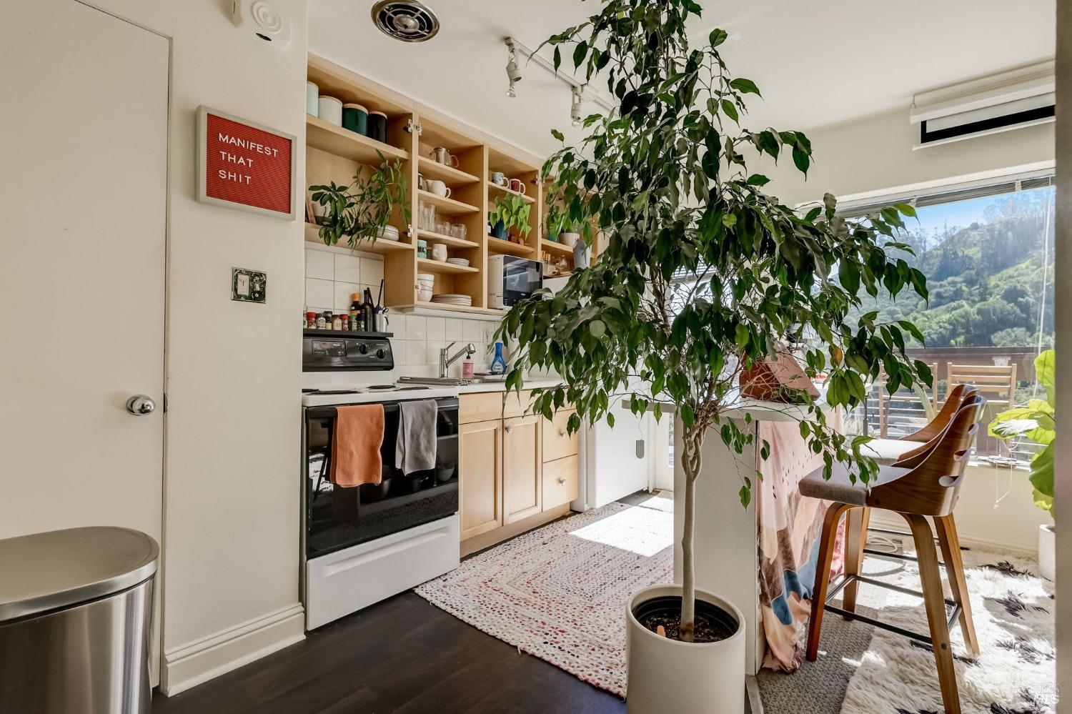 508-510 Sausalito Blvd