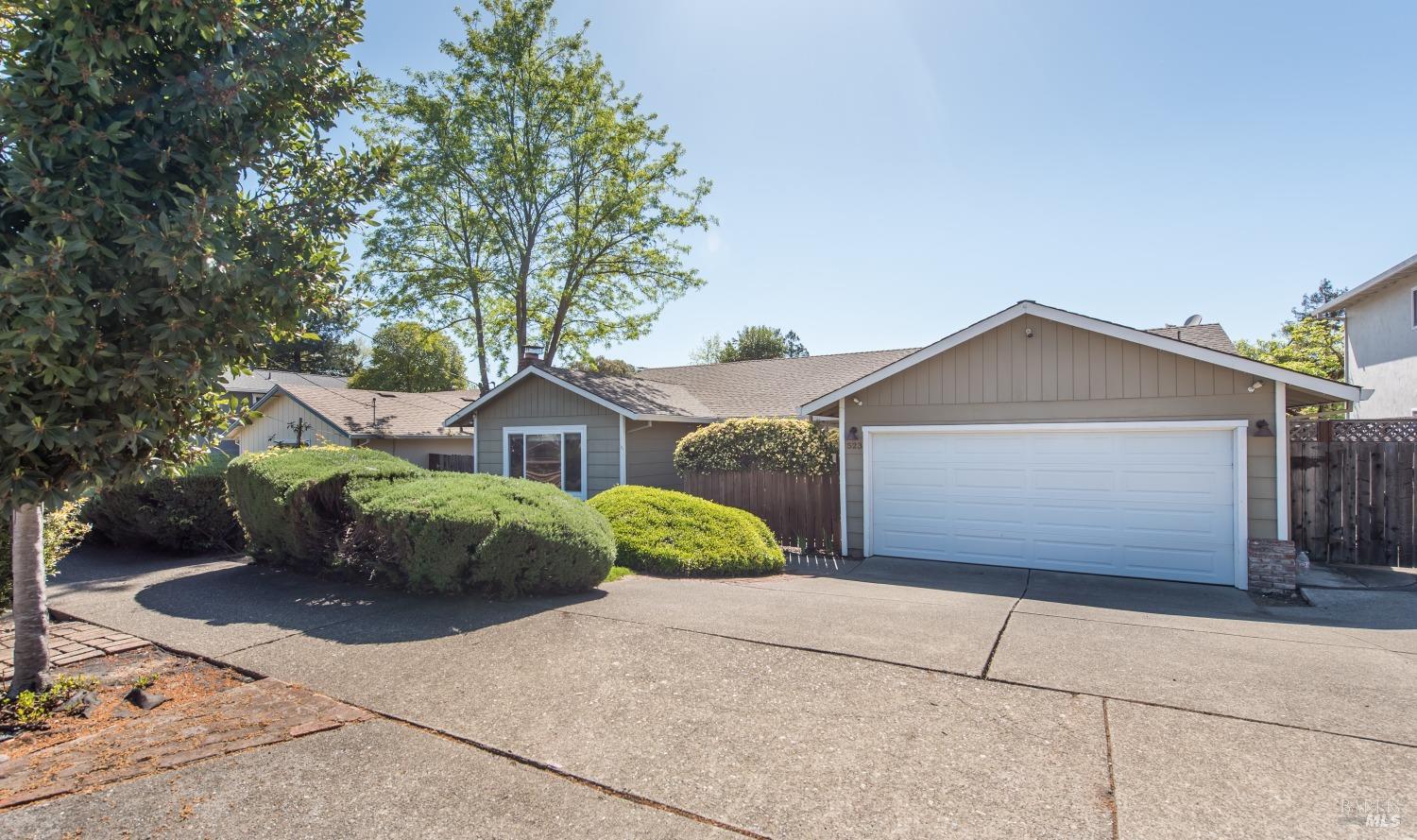 523 Calistoga Rd
