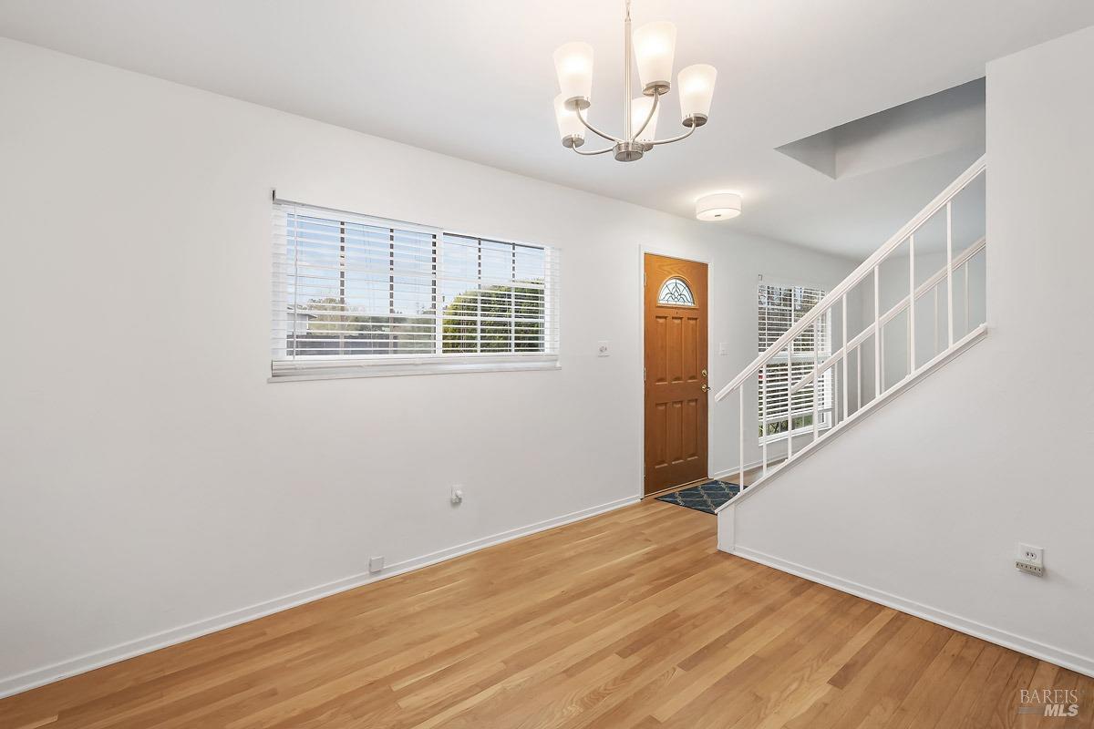 21 Windward Dr