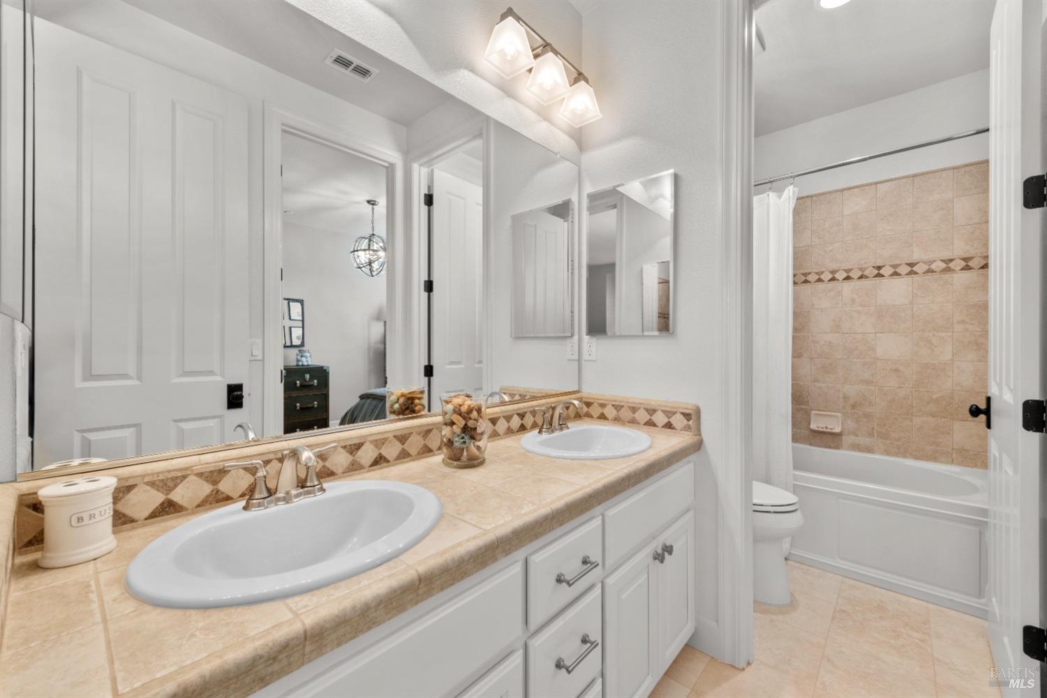 1109 Ironstone Ln