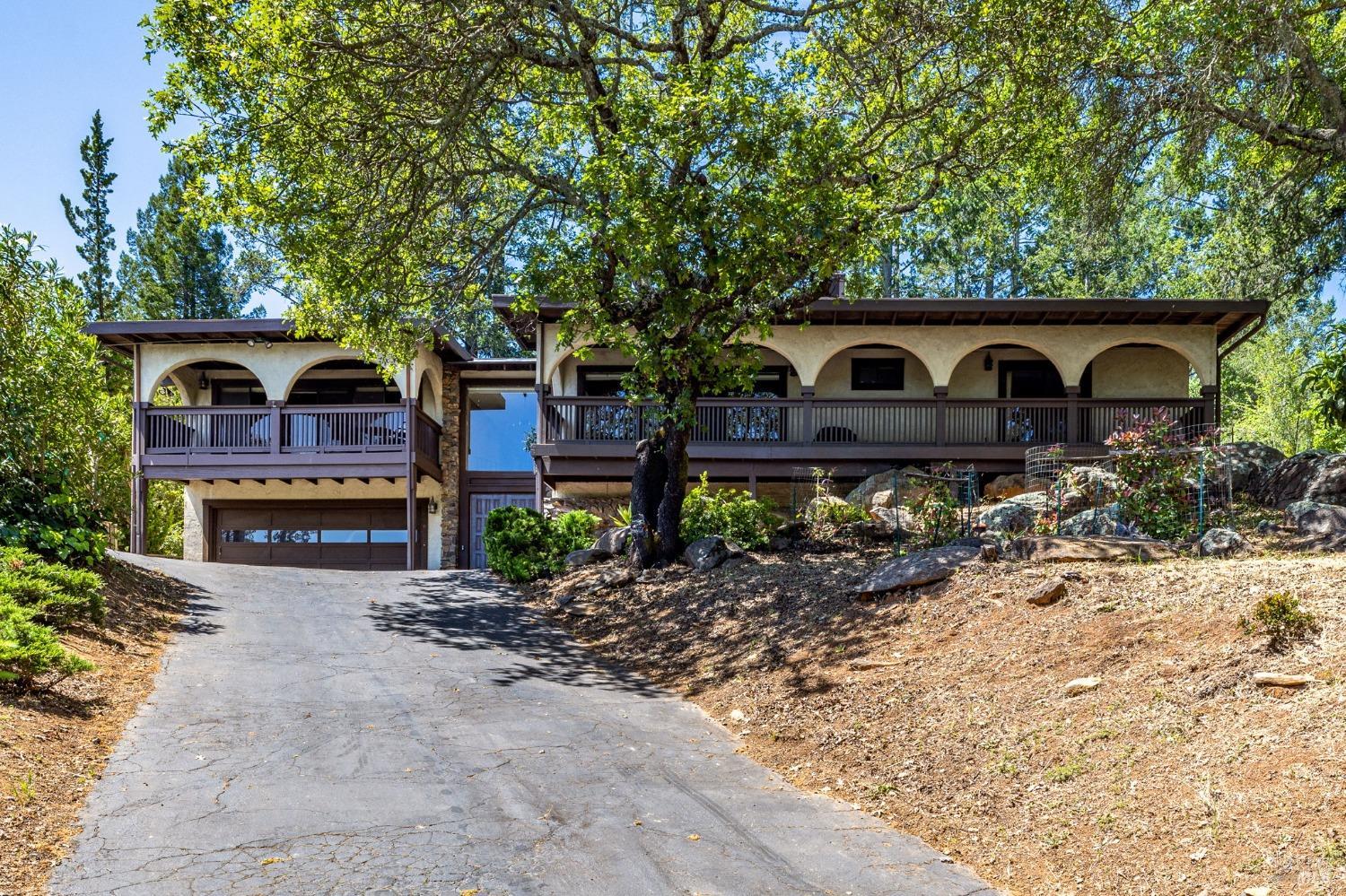 3935 Alta Vista Ave