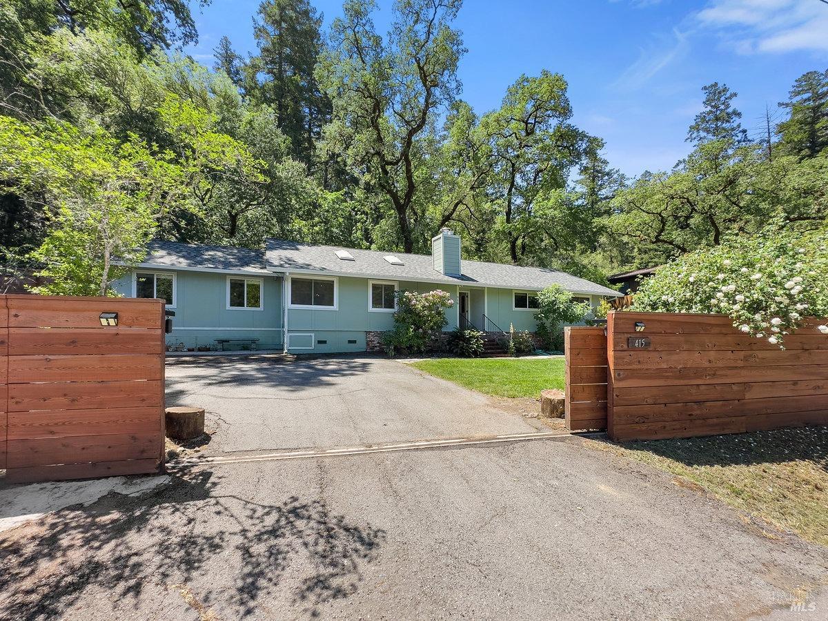 415 Meadow Way