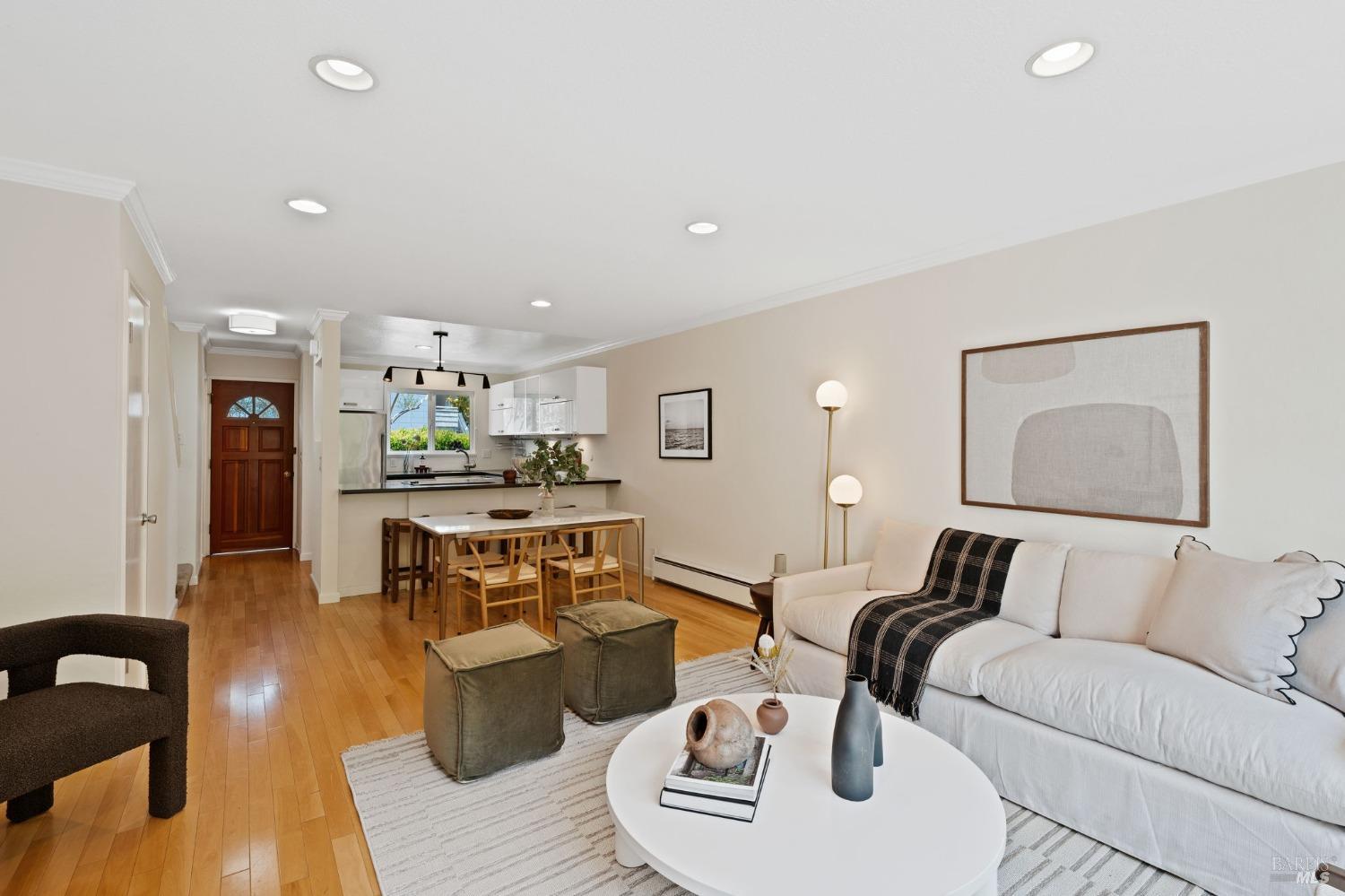 19 Pixley Ave #22