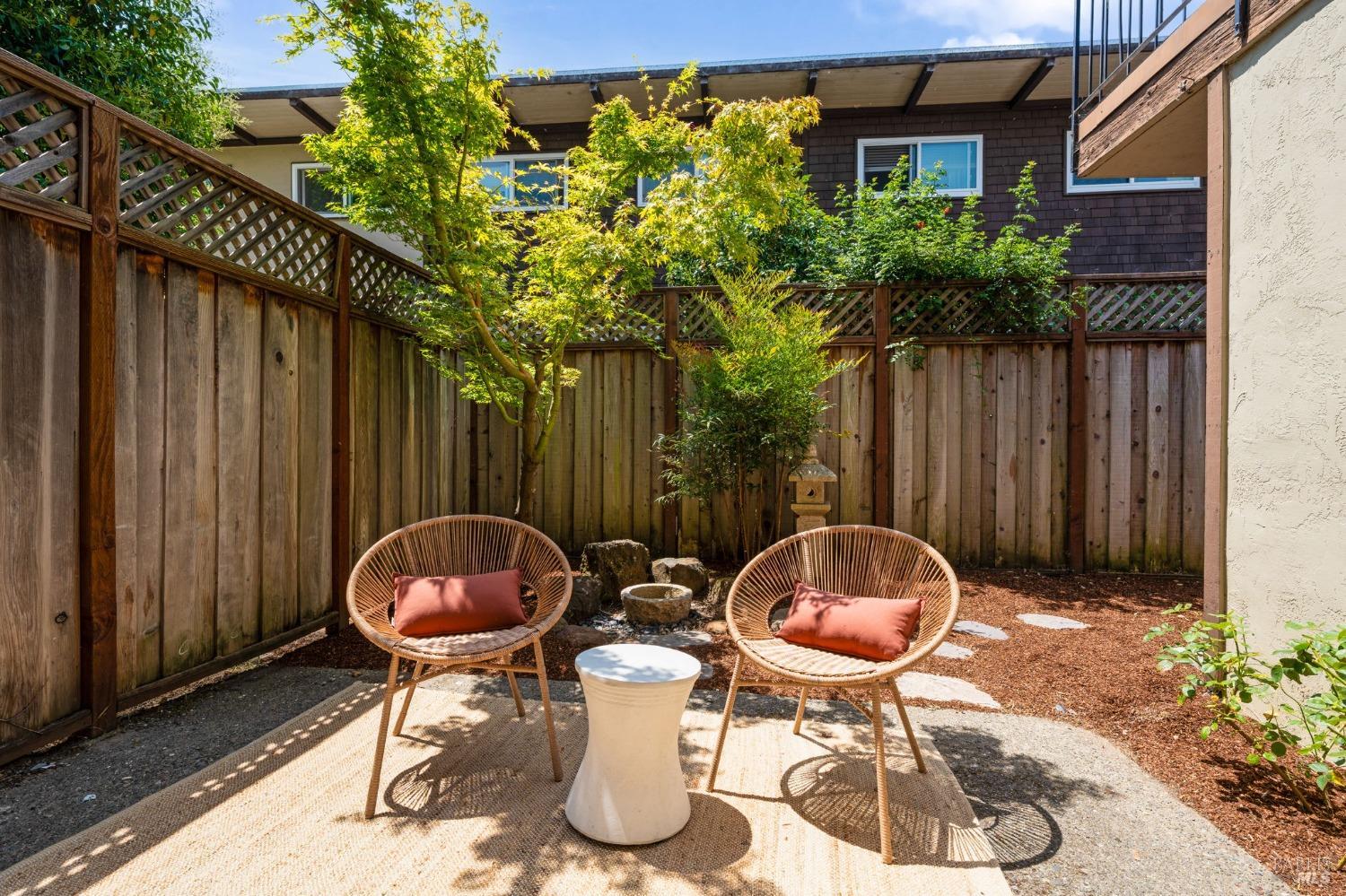 19 Pixley Ave #22