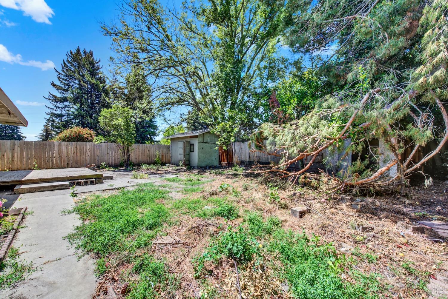 2449 Merced St