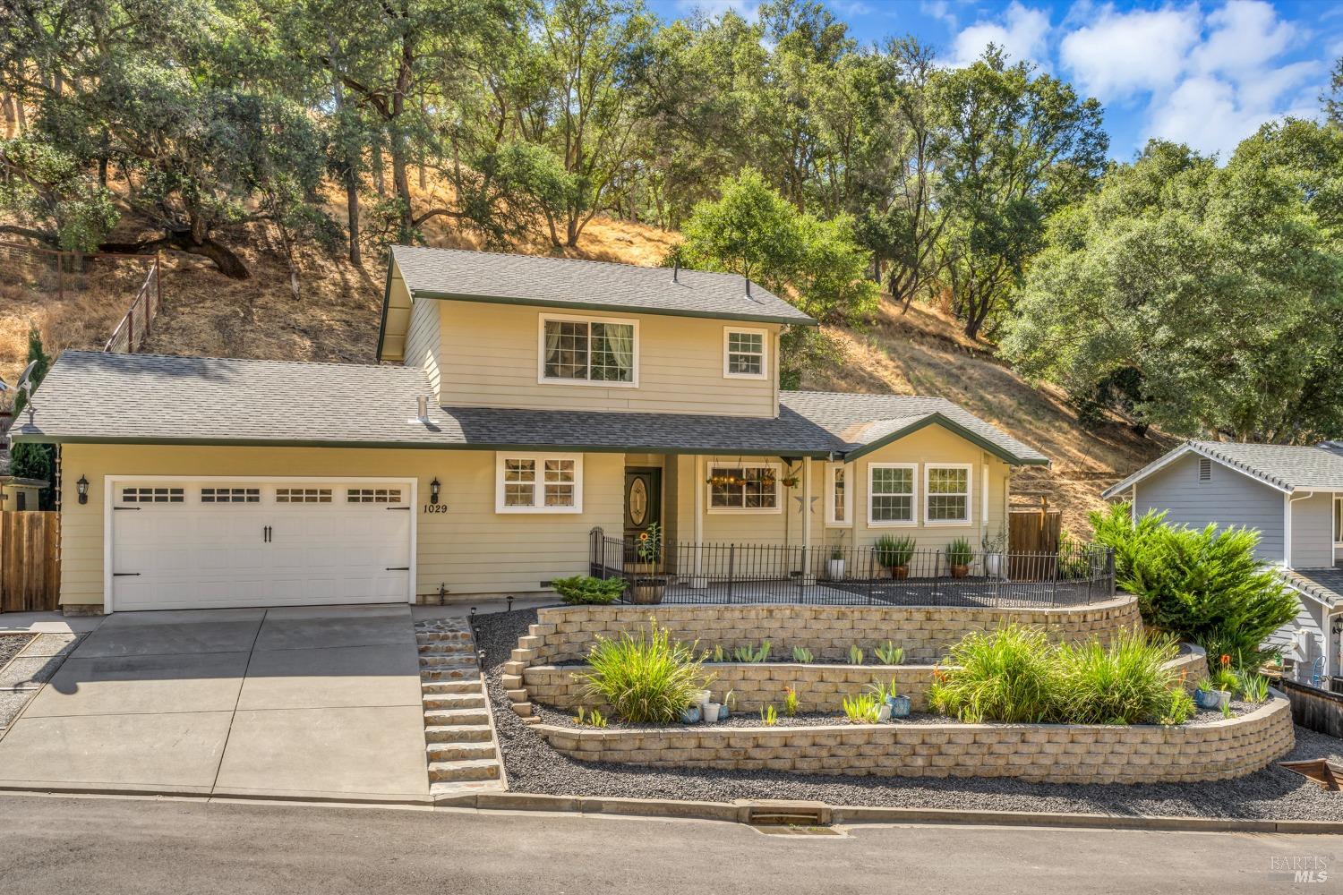 1029 Arroyo Linda Ct