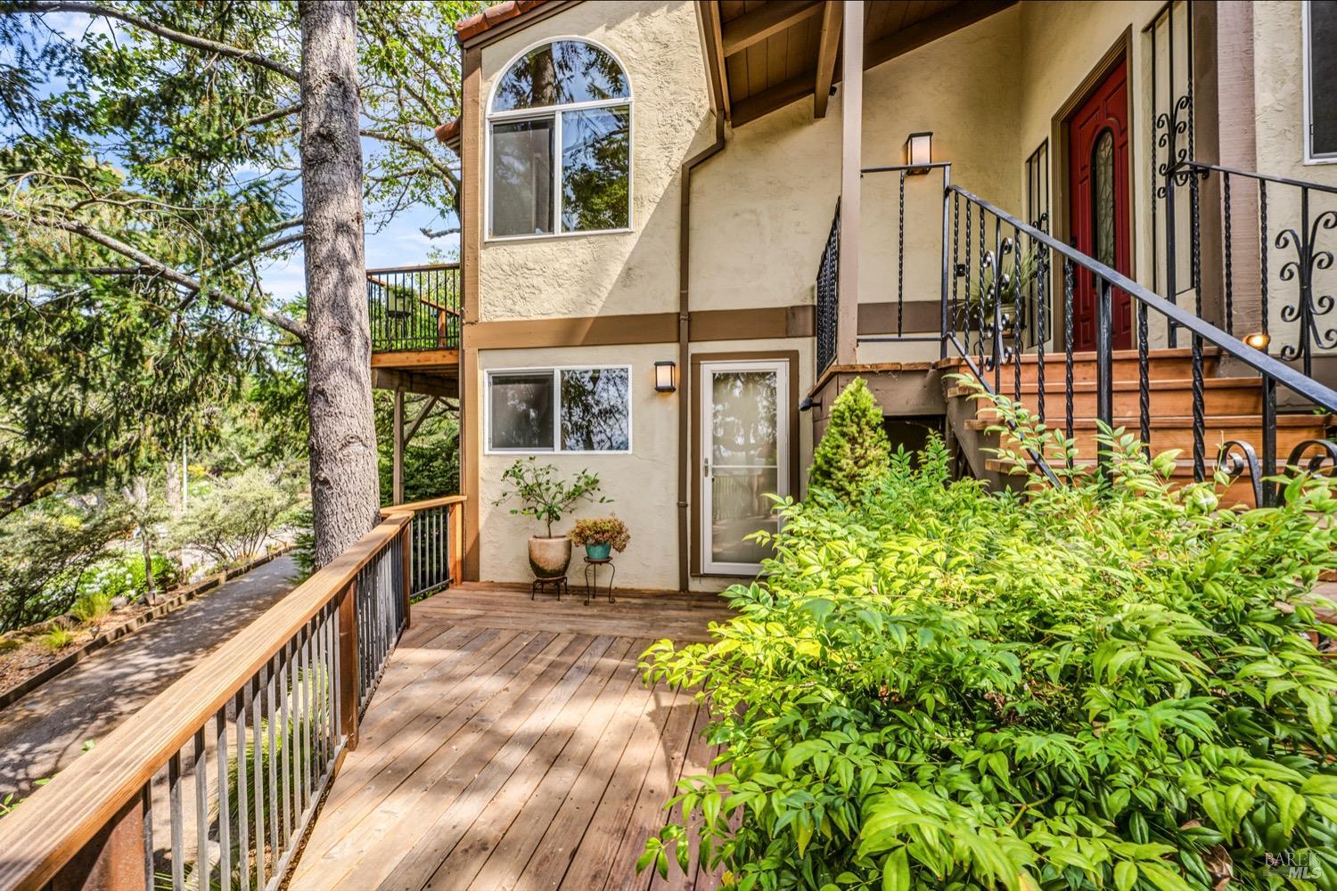 3600 Holly Ridge Dr