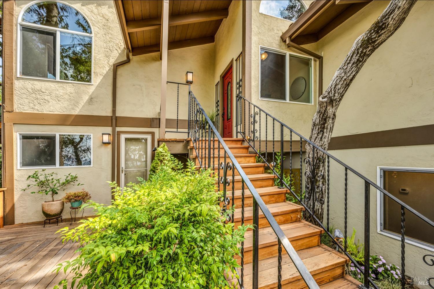3600 Holly Ridge Dr